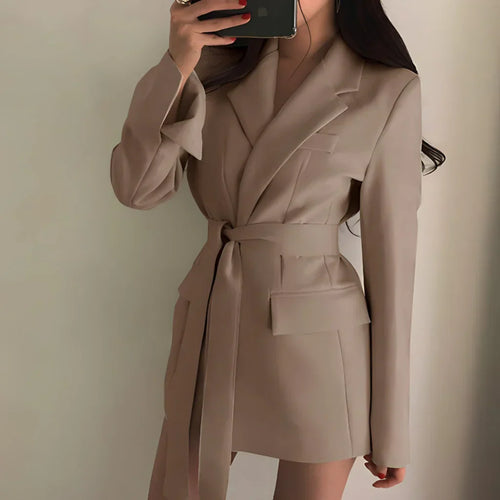 Bella Novelle blazer met riem, zijaanzicht
