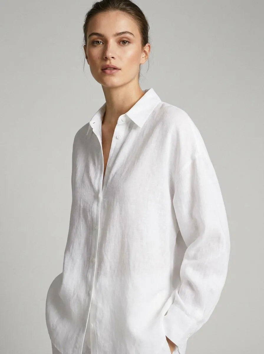 Bella Novelle linnen blouse losvallend, driekwart aanzicht