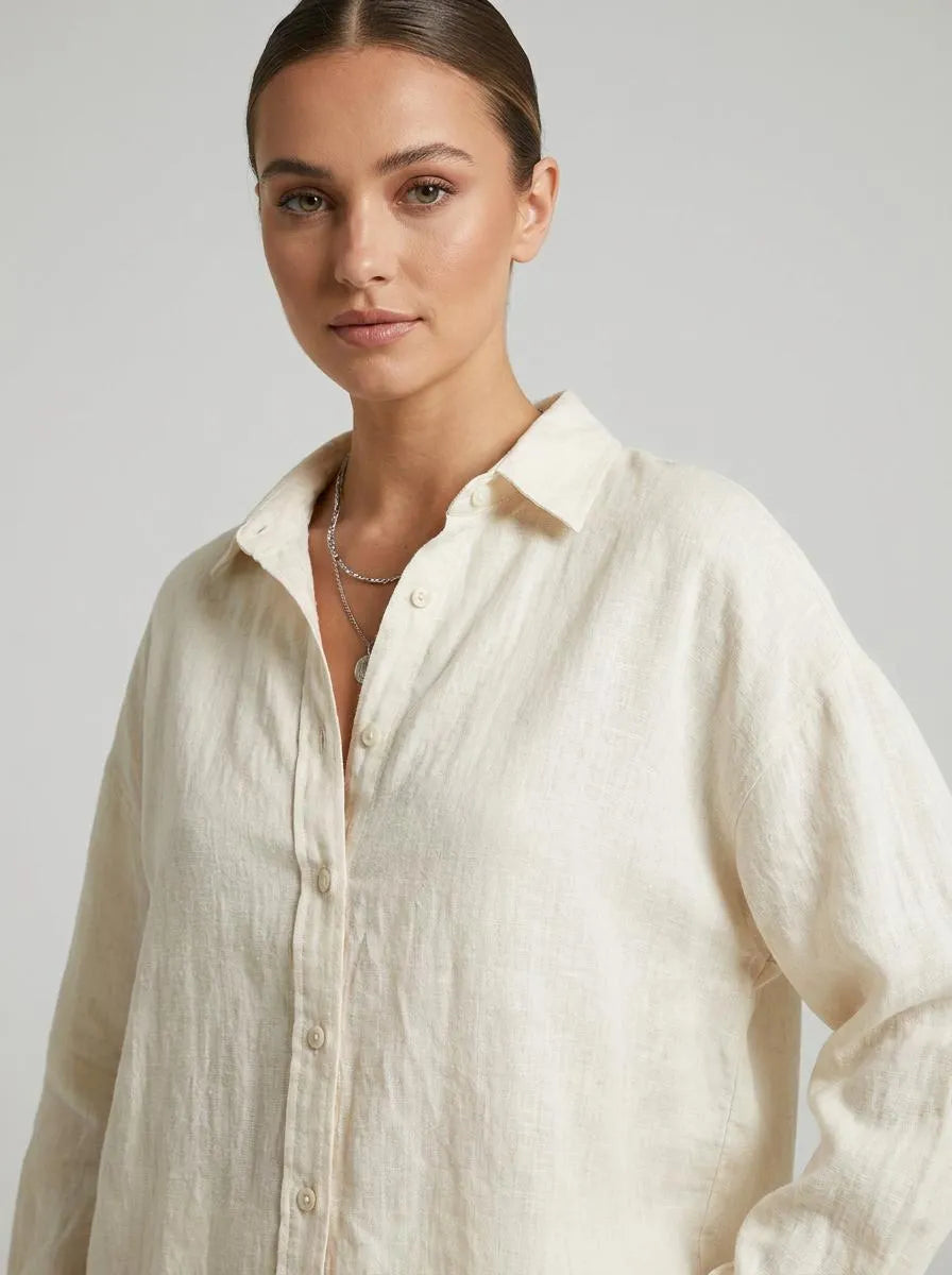 Bella Novelle zomerse linnen blouse, close-up van de stof