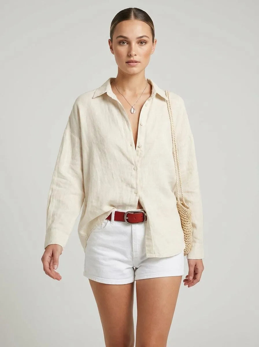 Bella Novelle zomerse linnen blouse in beweging, volledige lengte