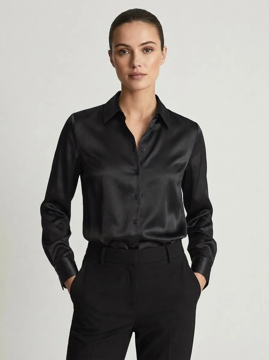 Bella Novelle satijnen blouse klassieke kraag in zwart