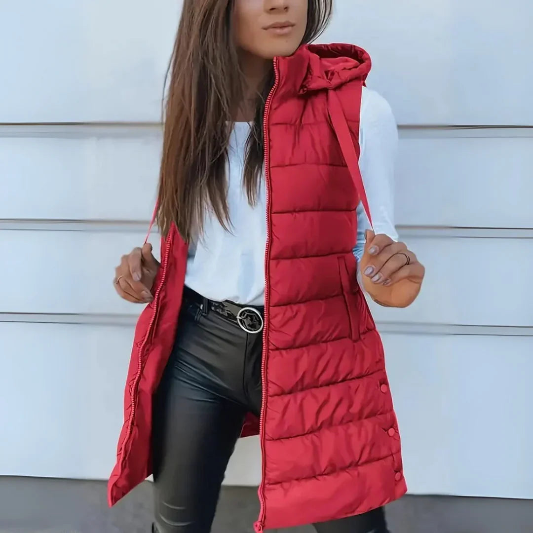 Bella Novelle lange gewatteerde bodywarmer met capuchon in rood