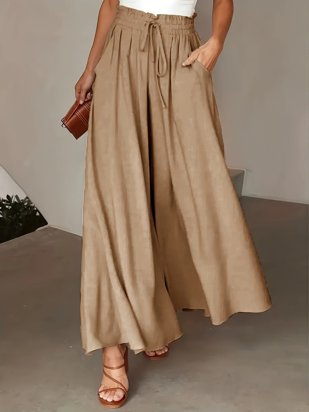 Bella Novelle broek met wijde pijpen en hoge taille in khaki