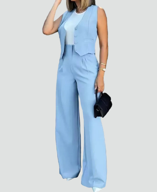 Bella Novelle gilet en broek set in Lichtblauw