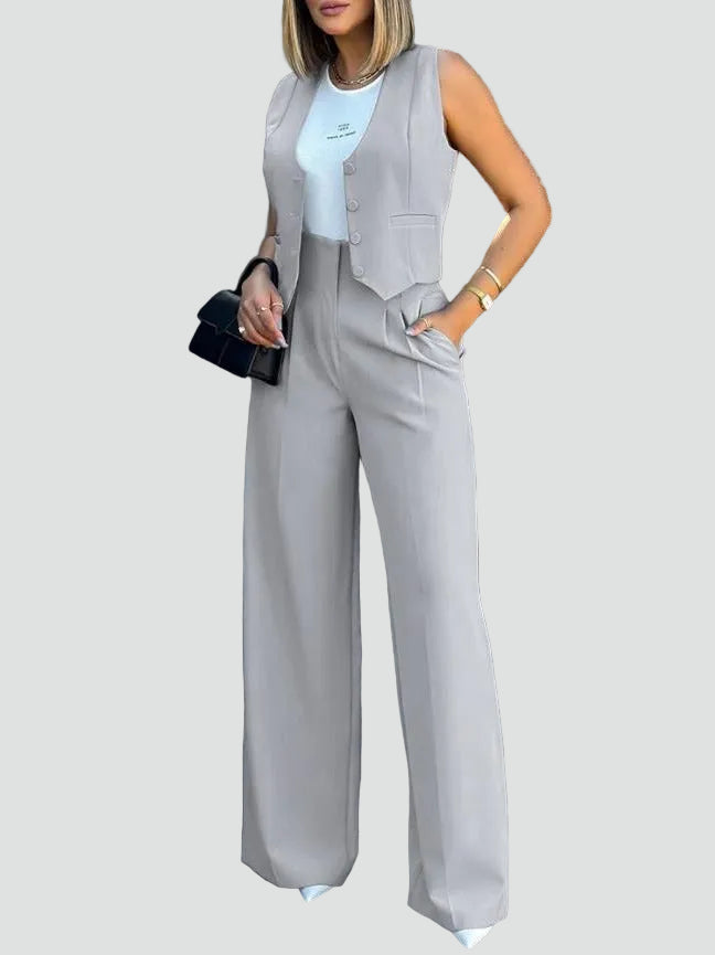 Bella Novelle gilet en broek set in Lichtgrijs