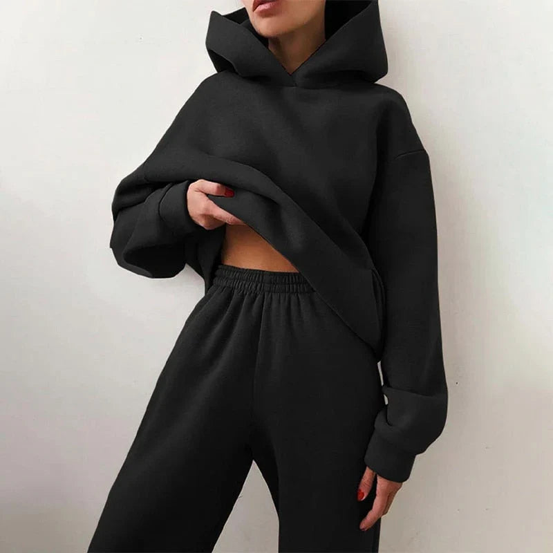 Bella Novelle joggingset voor dames, productfoto van de complete set