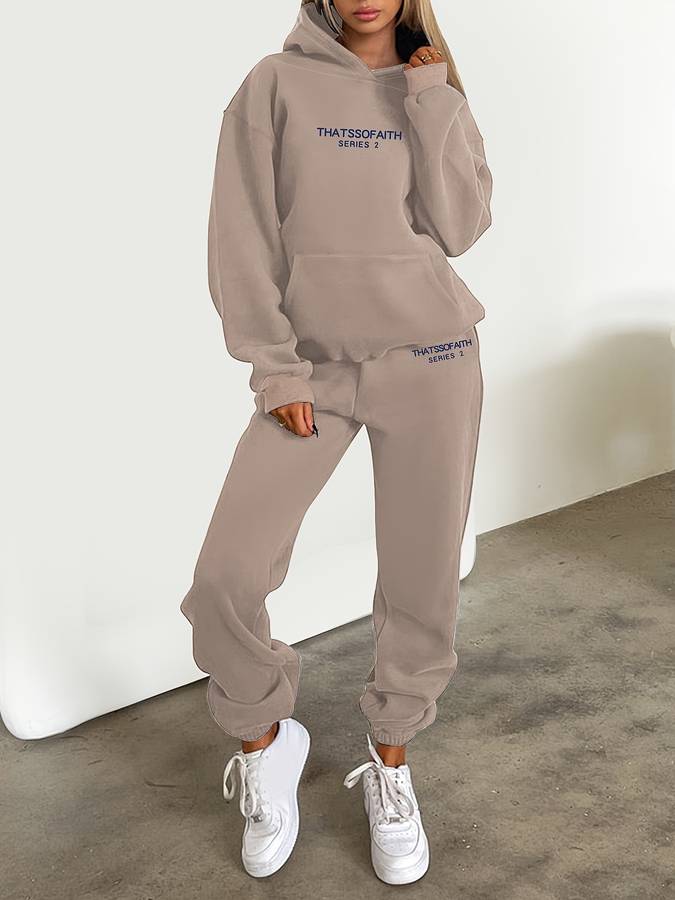 Bella Novelle joggingset, zijaanzicht