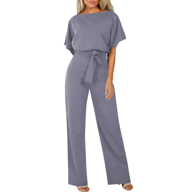 Bella Novelle jumpsuit, staande pose