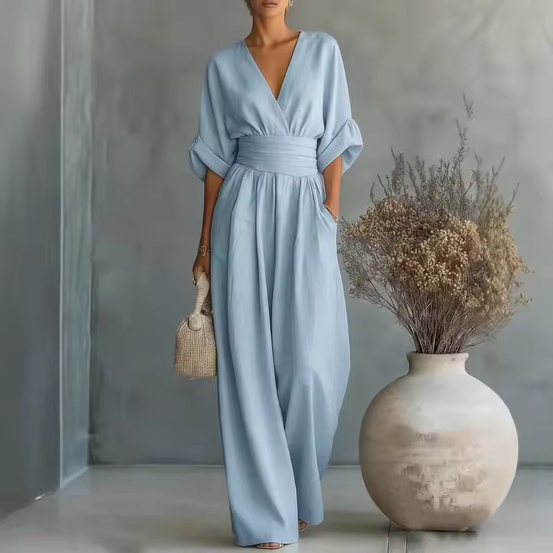 Bella Novelle damesjumpsuit met V-hals en wijde pijpen in lichtblauw