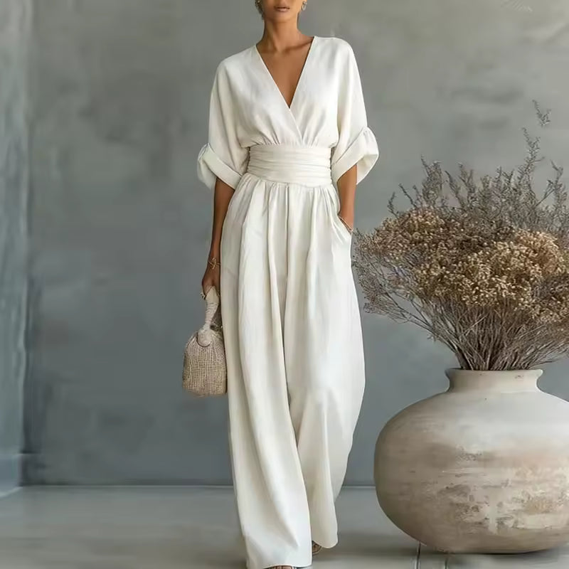 Bella Novelle damesjumpsuit met V-hals en wijde pijpen in wit