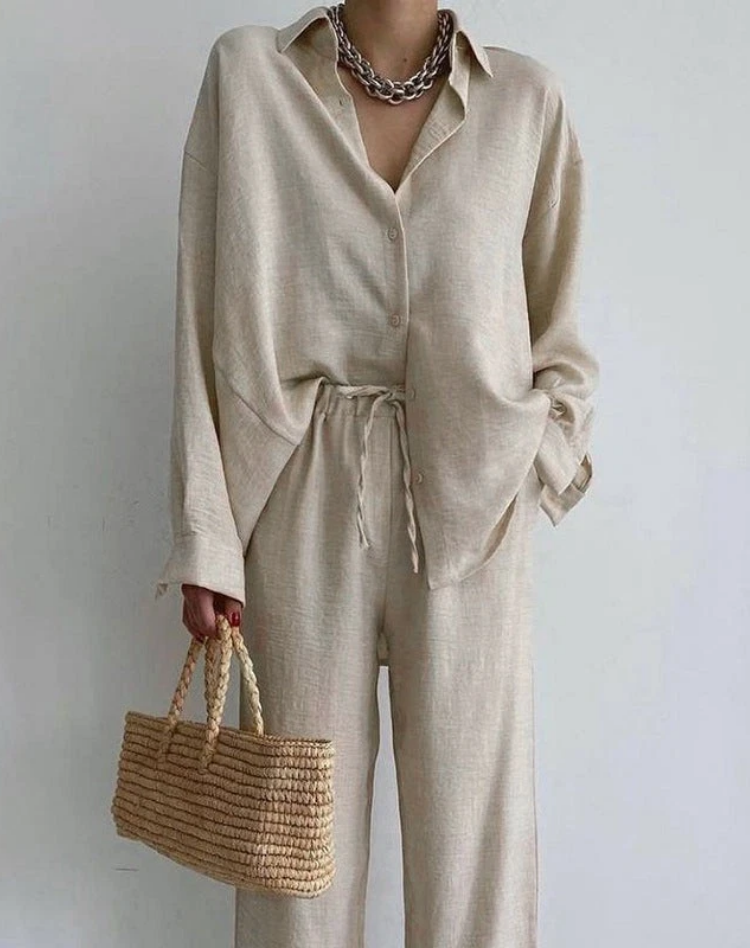 Bella Novelle set met blouse en wijde broek van linnenmix in beige