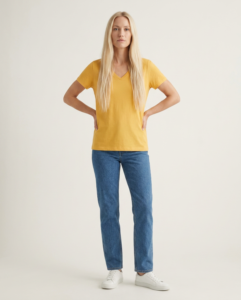 Bella Novelle T-shirt met V-hals in geel, vooraanzicht