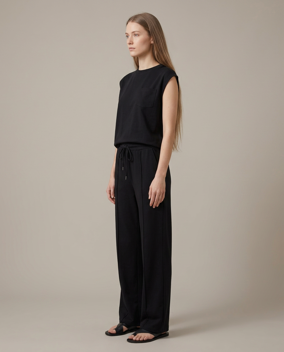 Loungewear set in zwart - zijaanzicht